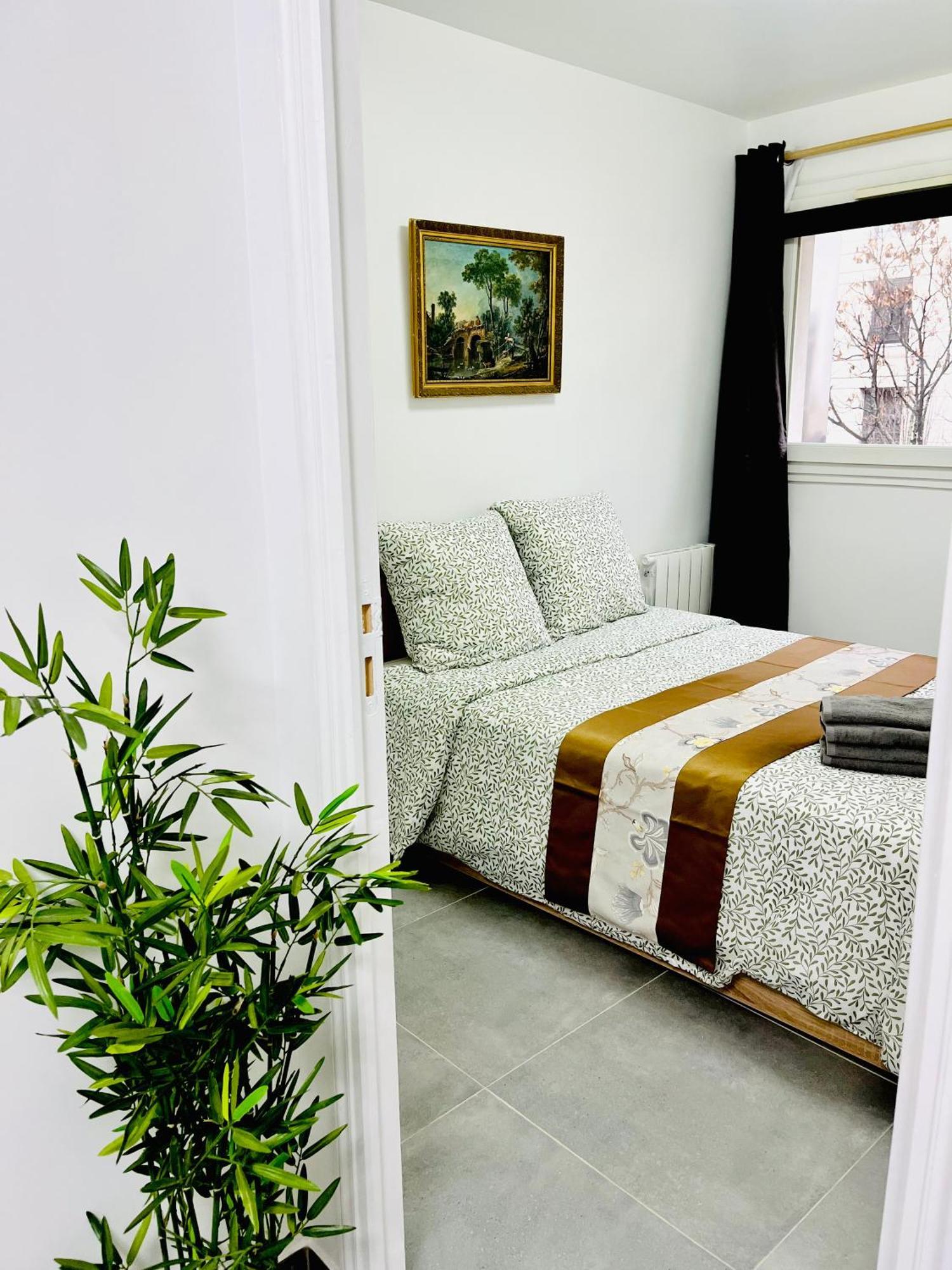 Dream Dwell Paris-Two Bedrooms Apart Near Gare Du Nord Esterno foto